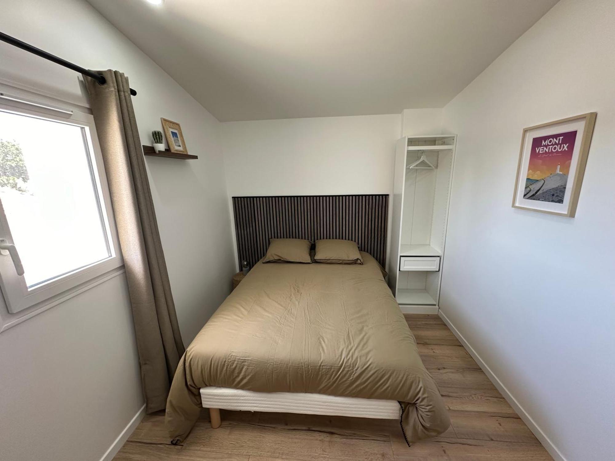 Le Qg Aparthotel Codolet Exteriör bild