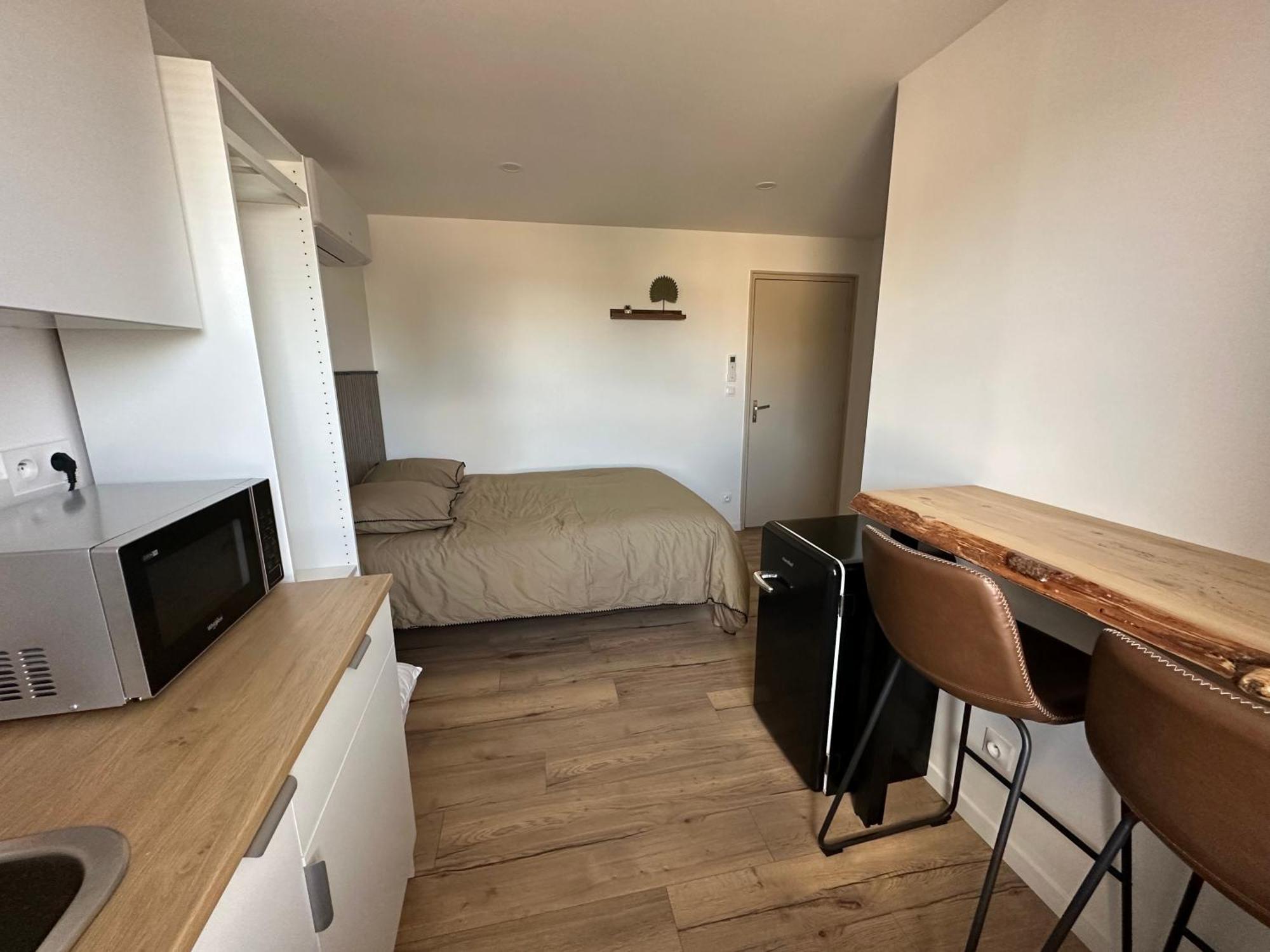 Le Qg Aparthotel Codolet Exteriör bild