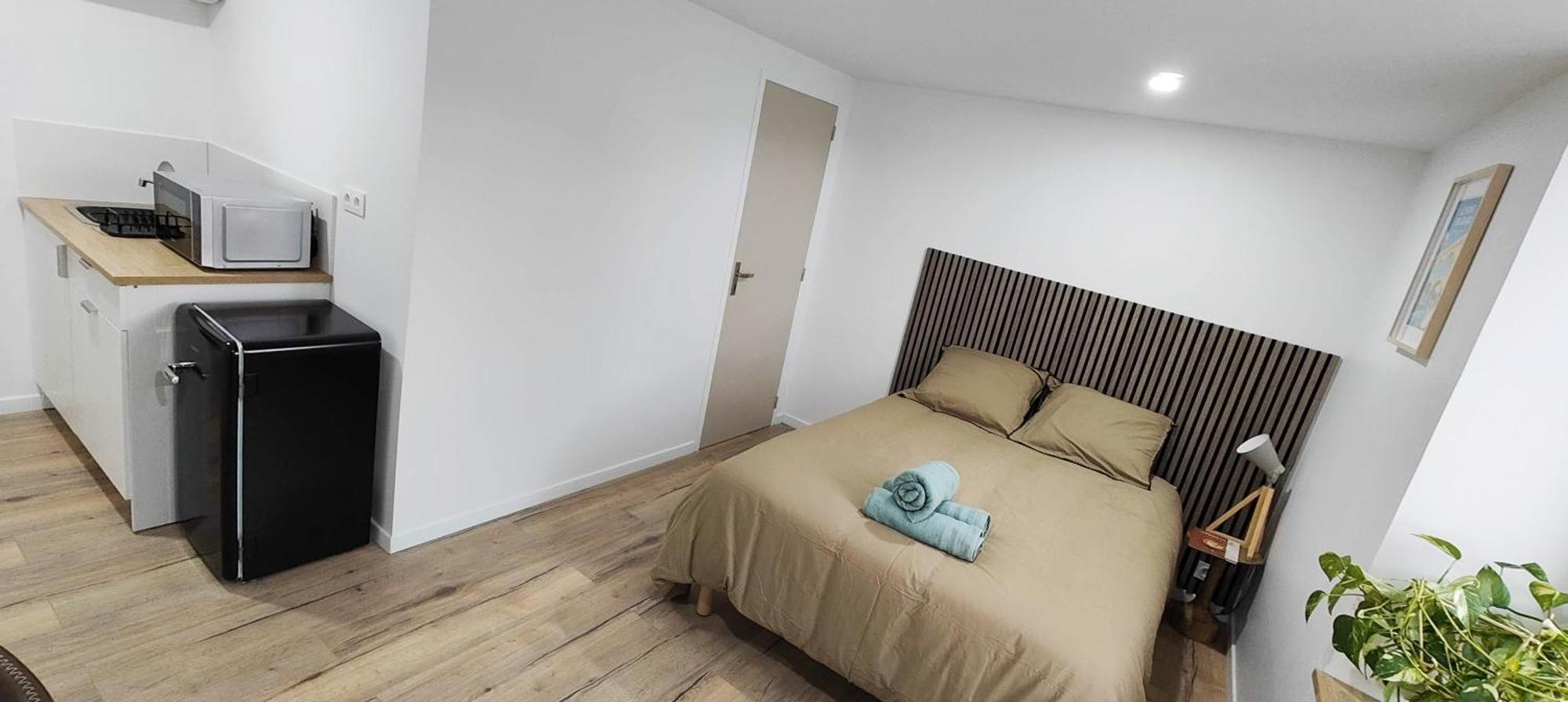 Le Qg Aparthotel Codolet Exteriör bild